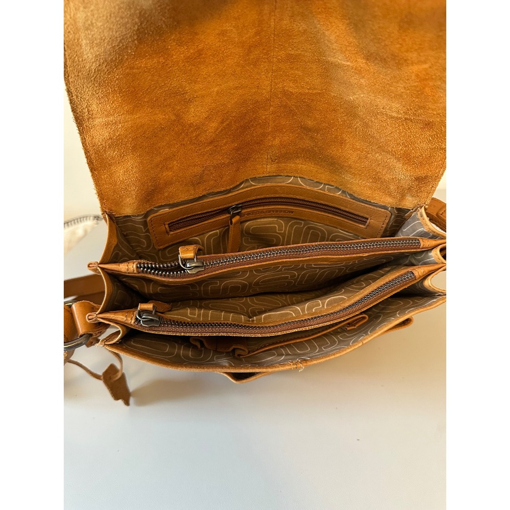 Spikes & Sparrow Cognac Brown Leather Crossbody Messenger Bag - Picture 6 of 9